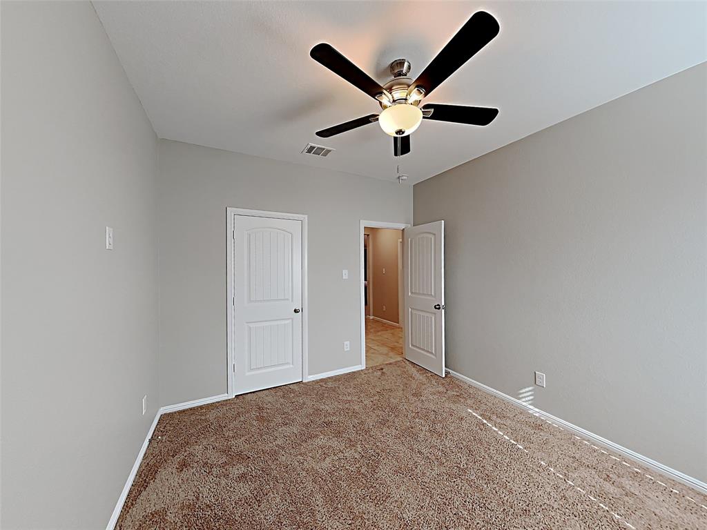 900 Walls Boulevard Property Photo 4