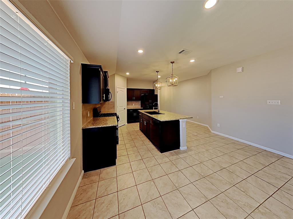900 Walls Boulevard Property Photo 11
