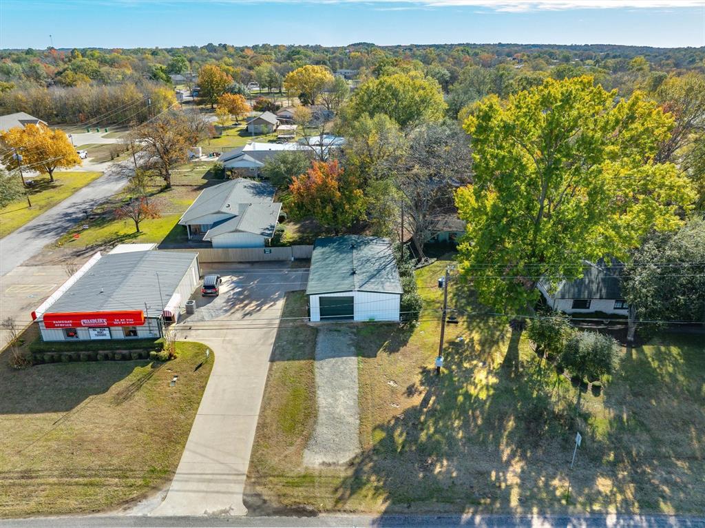 573 W State Highway 243 Property Photo 2
