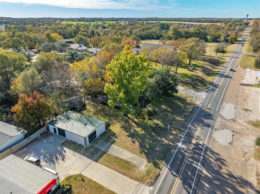 573 W State Highway 243 Property Photo 3