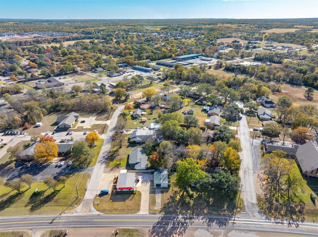 573 W State Highway 243 Property Photo 6