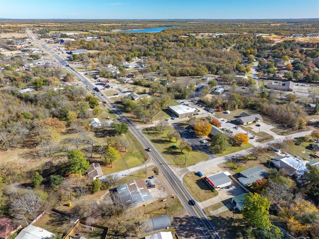 573 W State Highway 243 Property Photo 8
