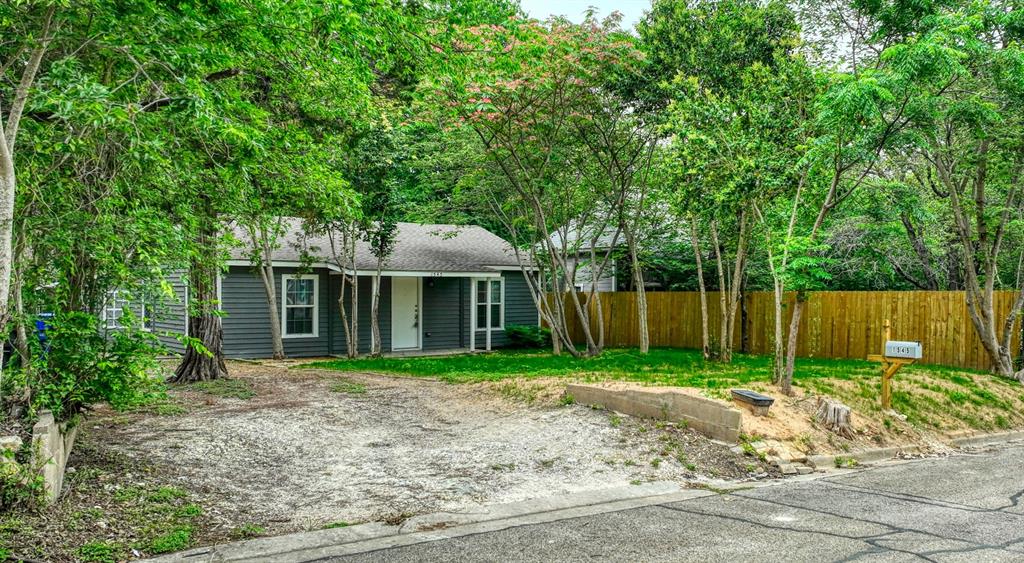 1545 Reuter Avenue Property Photo 2