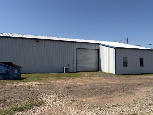 812 S Commerce St. Property Photo 4