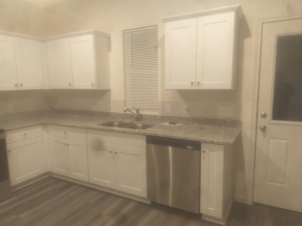 4523 Firewheel Drive Property Photo 7