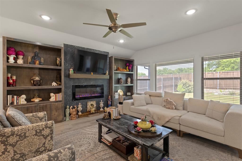 3024 Beau Daniel Drive Property Photo 2