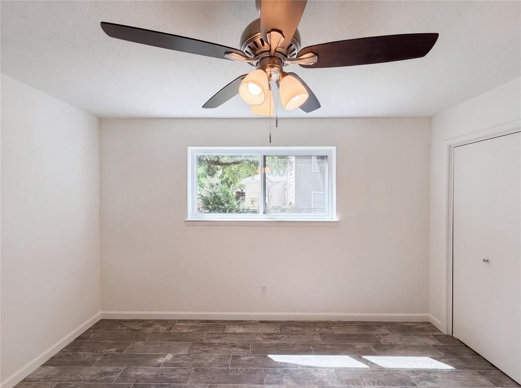 7928 Ella Young Drive Property Photo 15