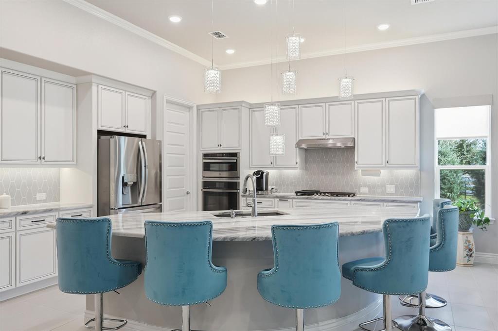 10008 Baywood Court