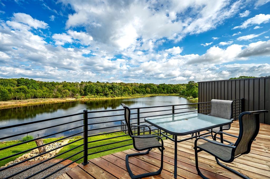 125 Greenway Bend Property Photo 1