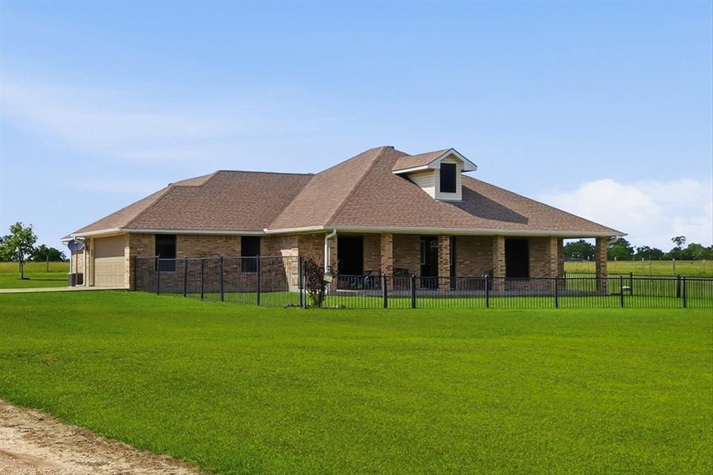 9909 County Road 309 Property Photo 2