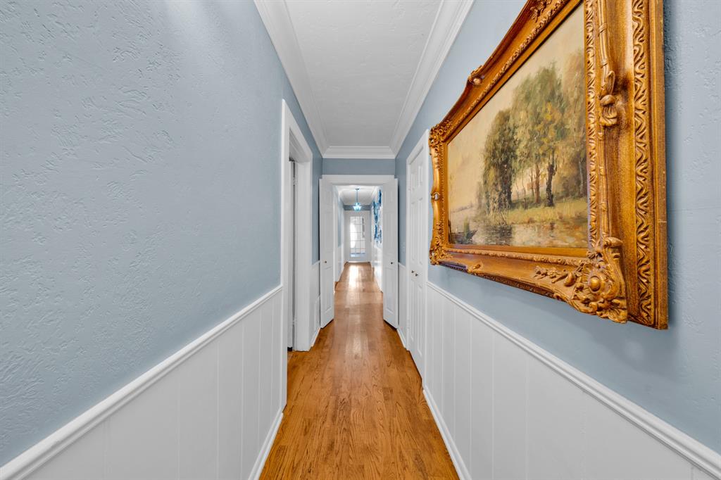 605 Davis Street Property Photo 15