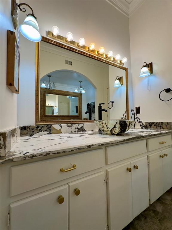 605 Davis Street Property Photo 25