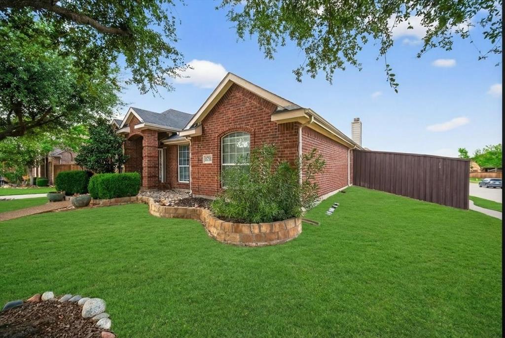 11758 Corsicana Drive Property Photo 2