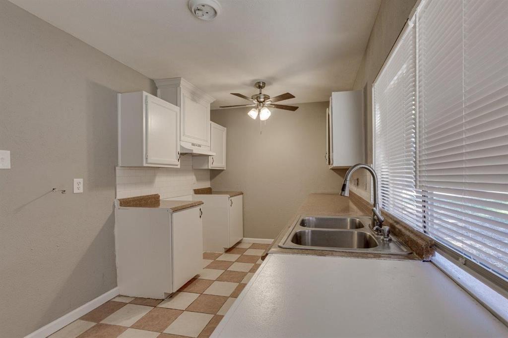 5709 Christie Lane Property Photo 7