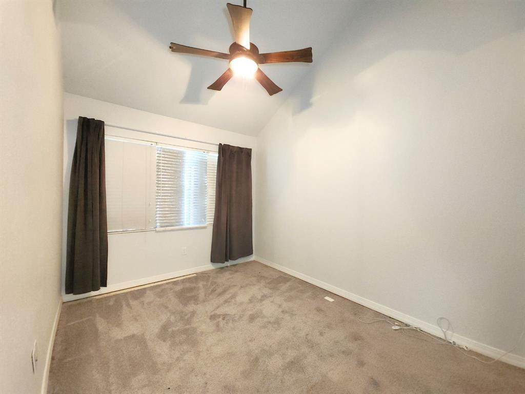 245 Settlers Park Drive Property Photo 14
