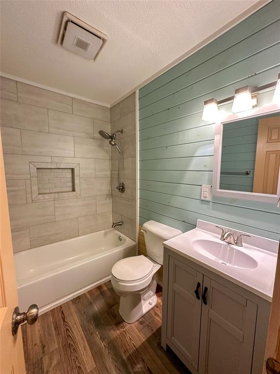 606 Lilly Street Property Photo 6