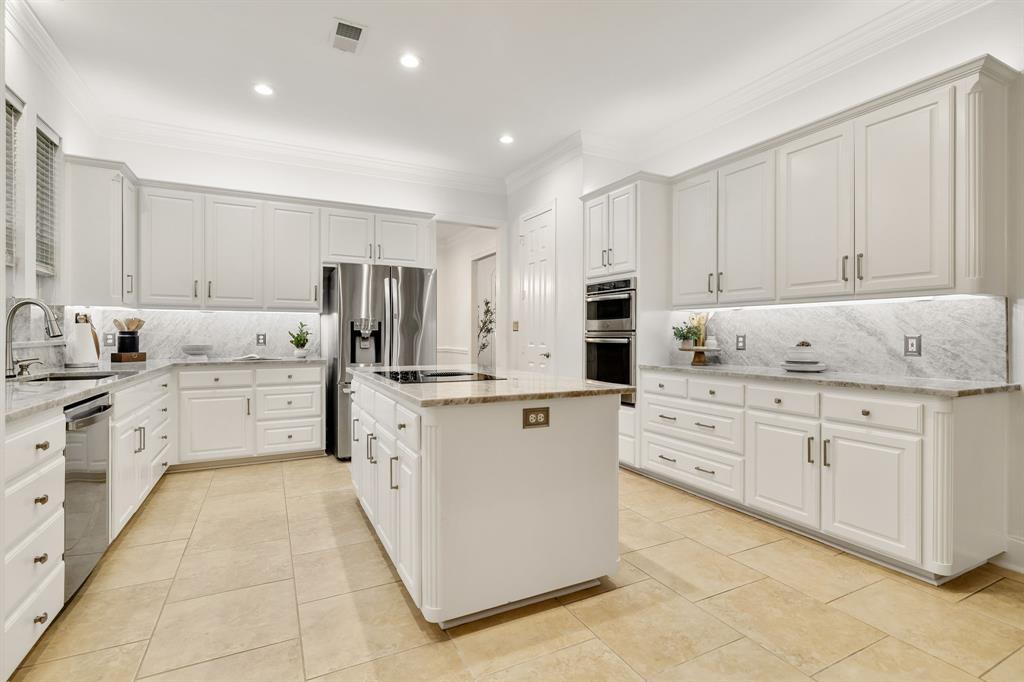 5 Meadowbrook Circle Property Photo 4