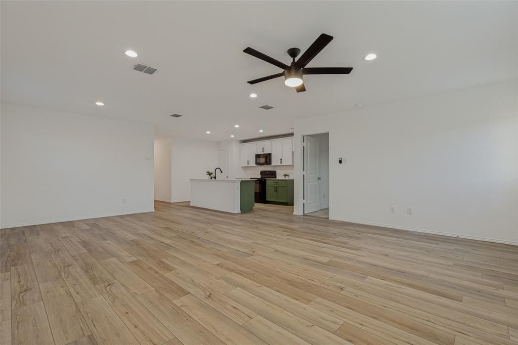 416 Carthage Drive Property Photo 11