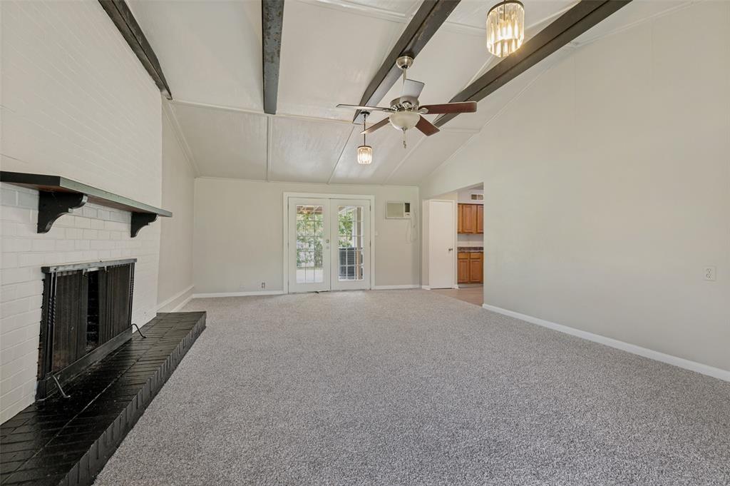 3221 Ridgeview Circle Property Photo 4