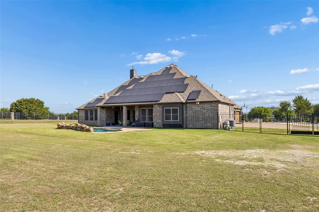2015 Alps Court Property Photo 34