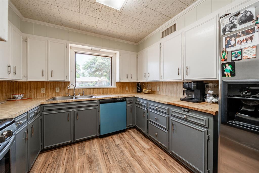 514 W Lake Drive Property Photo 15