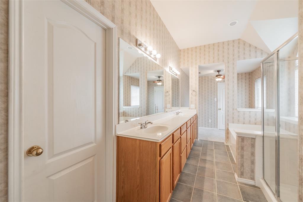 1534 Spring Lake Drive Property Photo 13