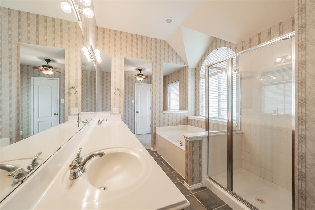 1534 Spring Lake Drive Property Photo 14
