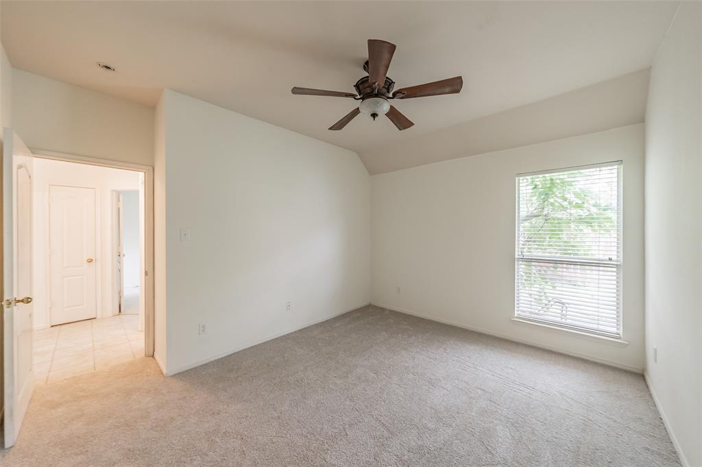 1534 Spring Lake Drive Property Photo 18