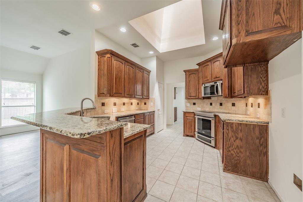1534 Spring Lake Drive Property Photo 25