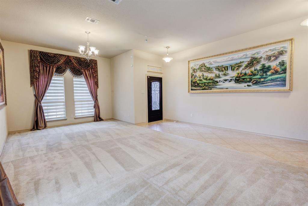 1004 Keats Drive Property Photo 3