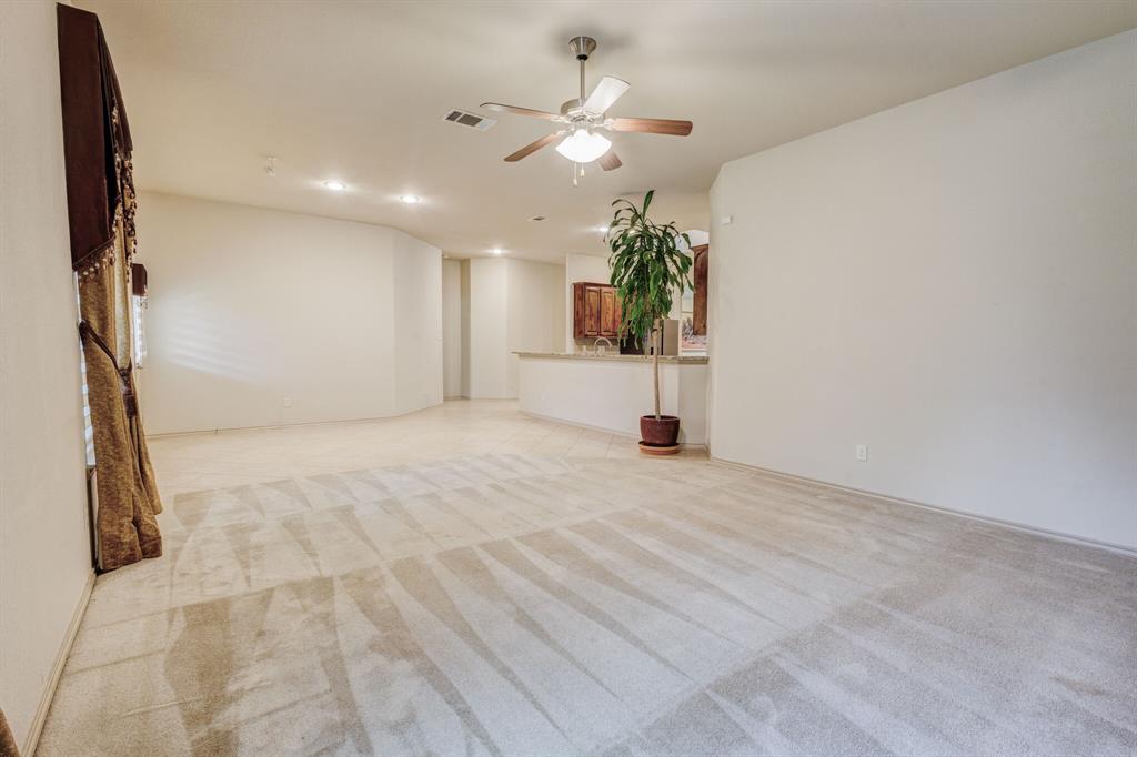 1004 Keats Drive Property Photo 10