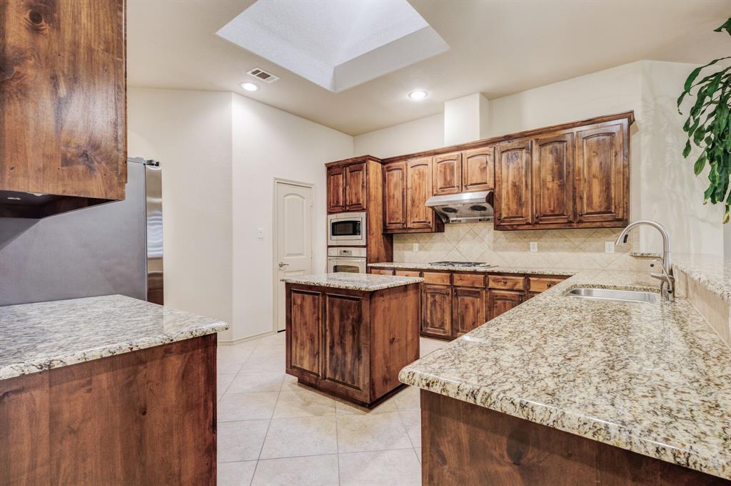 1004 Keats Drive Property Photo 13