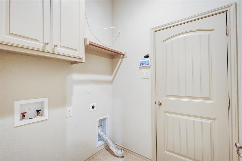 1004 Keats Drive Property Photo 16