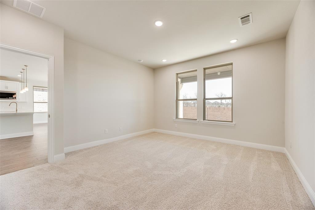 1916 Beeflower Street Property Photo 25