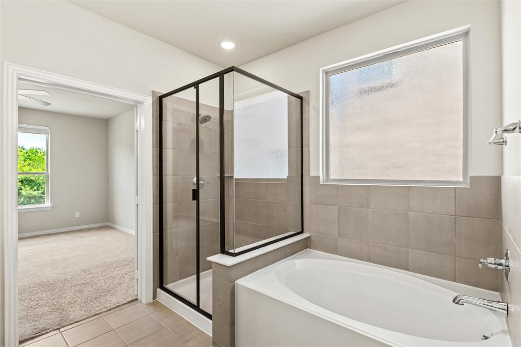 1515 Bridlepath Property Photo 17