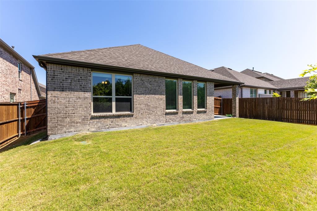 1515 Bridlepath Property Photo 27