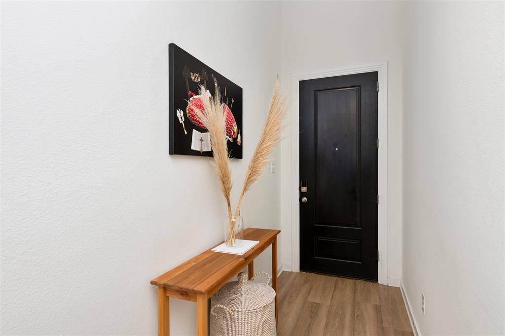 635 Brockwell Bend Property Photo 4