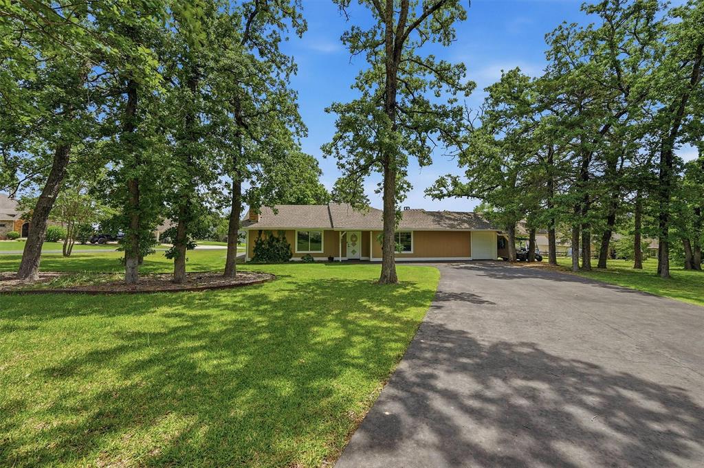 100 Cayuga Cove Property Photo 1