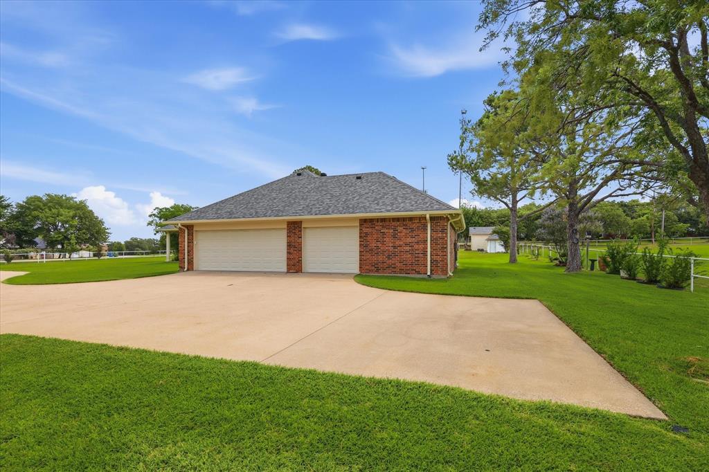 6955 Hawk Road Property Photo 3