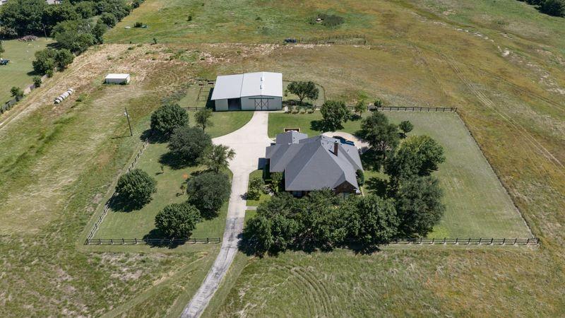 334 Fm 2264 Property Photo 2