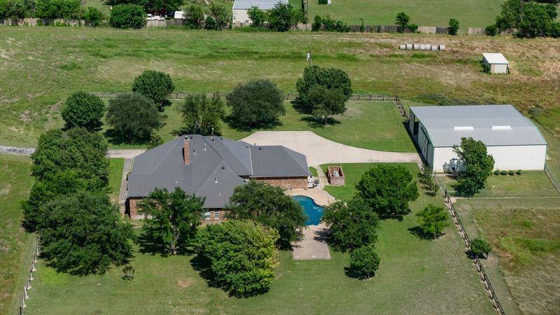 334 Fm 2264 Property Photo 4