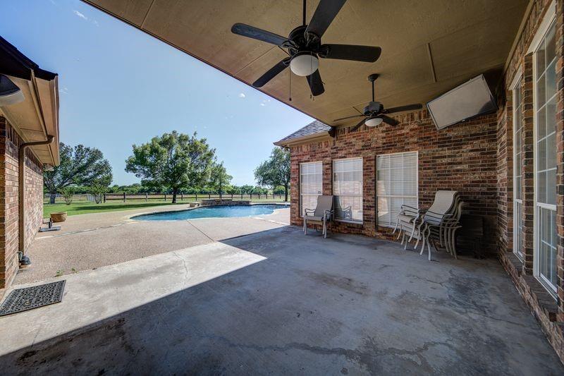 334 Fm 2264 Property Photo 12