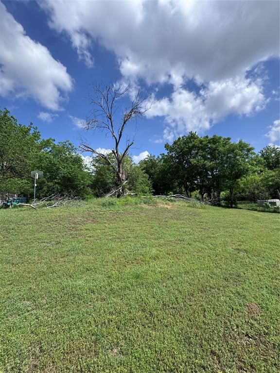806 Old Base Road Property Photo 3