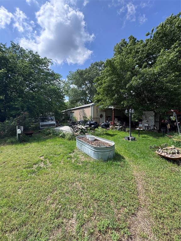 806 Old Base Road Property Photo 5