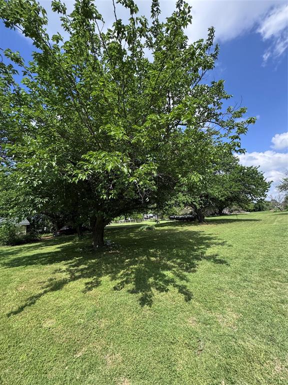 806 Old Base Road Property Photo 6
