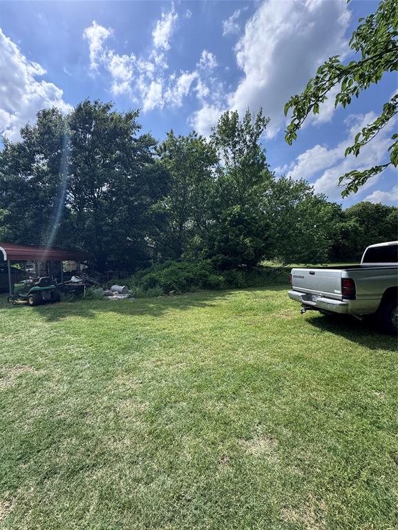 806 Old Base Road Property Photo 9