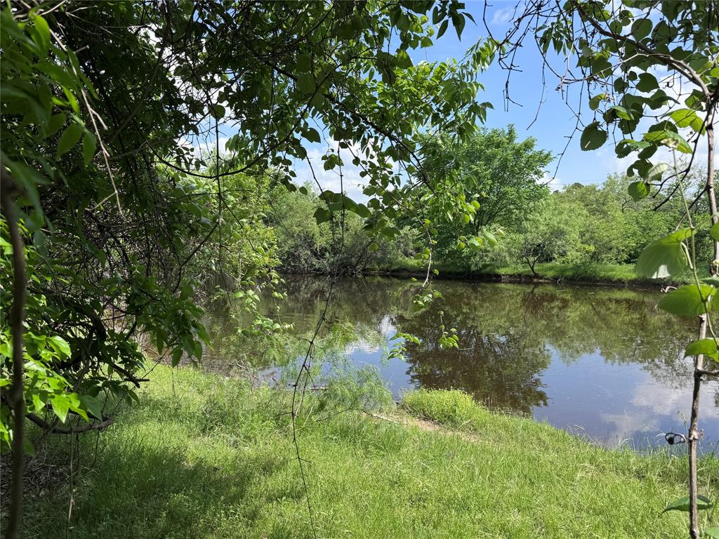 806 Old Base Road Property Photo 21