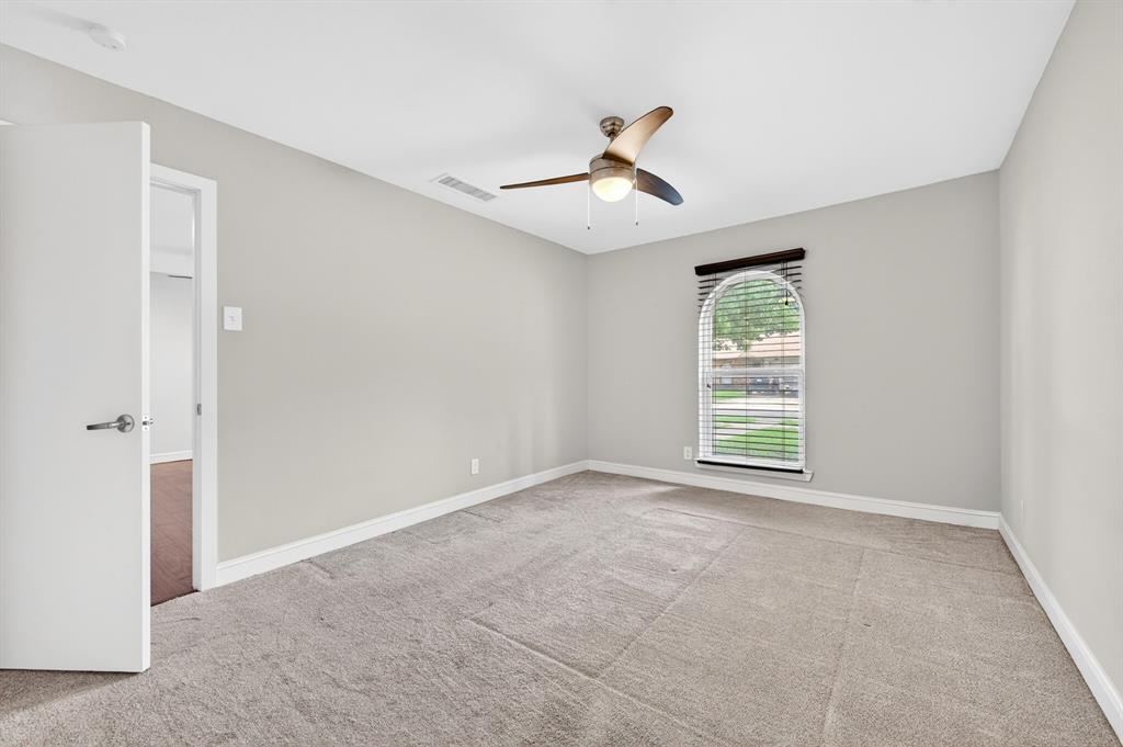 903 Grassy Glen Drive Property Photo 9