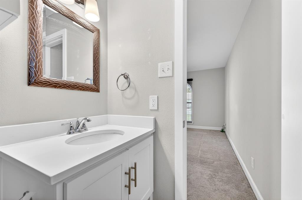 903 Grassy Glen Drive Property Photo 14