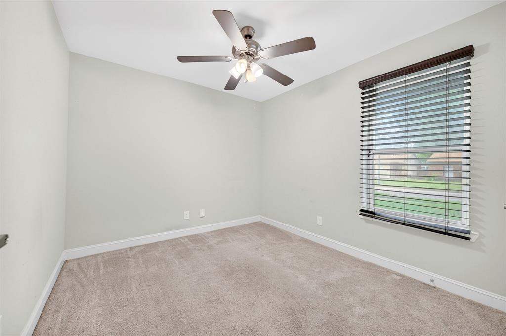903 Grassy Glen Drive Property Photo 28